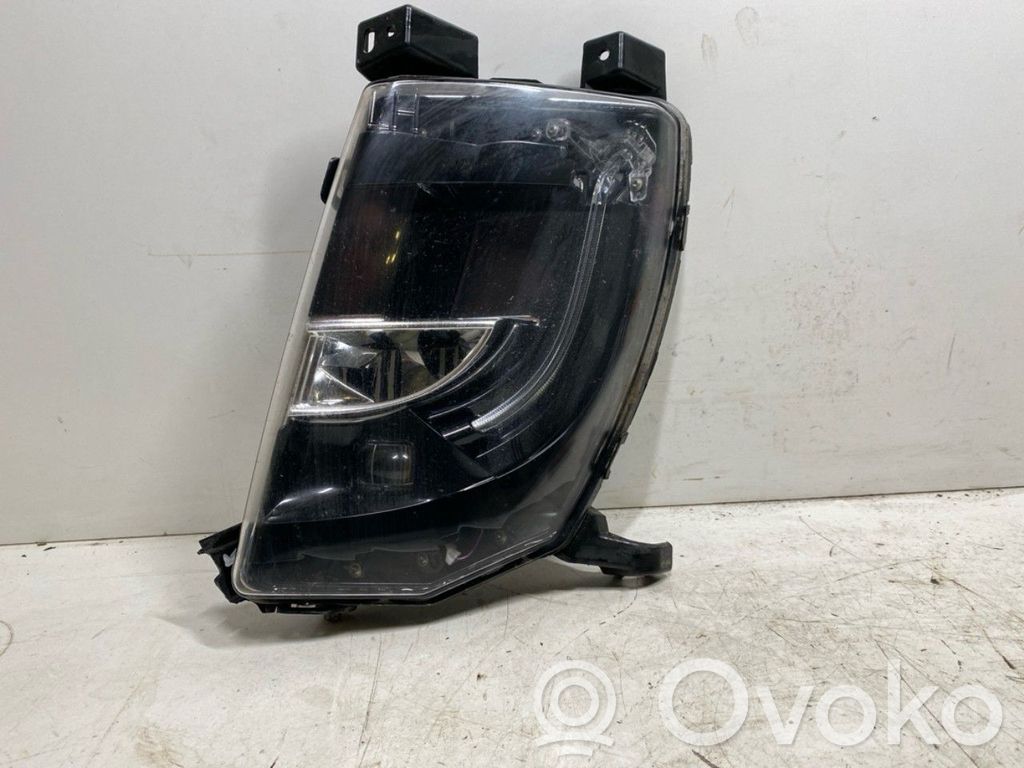 Tesla Model S Etusumuvalo 