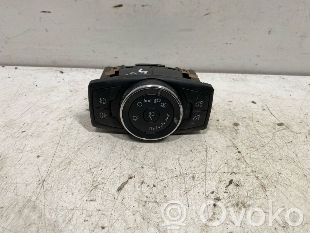 Interrupteur d’éclairage   BM5T13A024CD,2048031,BM5T13A024CF,2048031,BM5T13A024CD,BM5T13A024CF