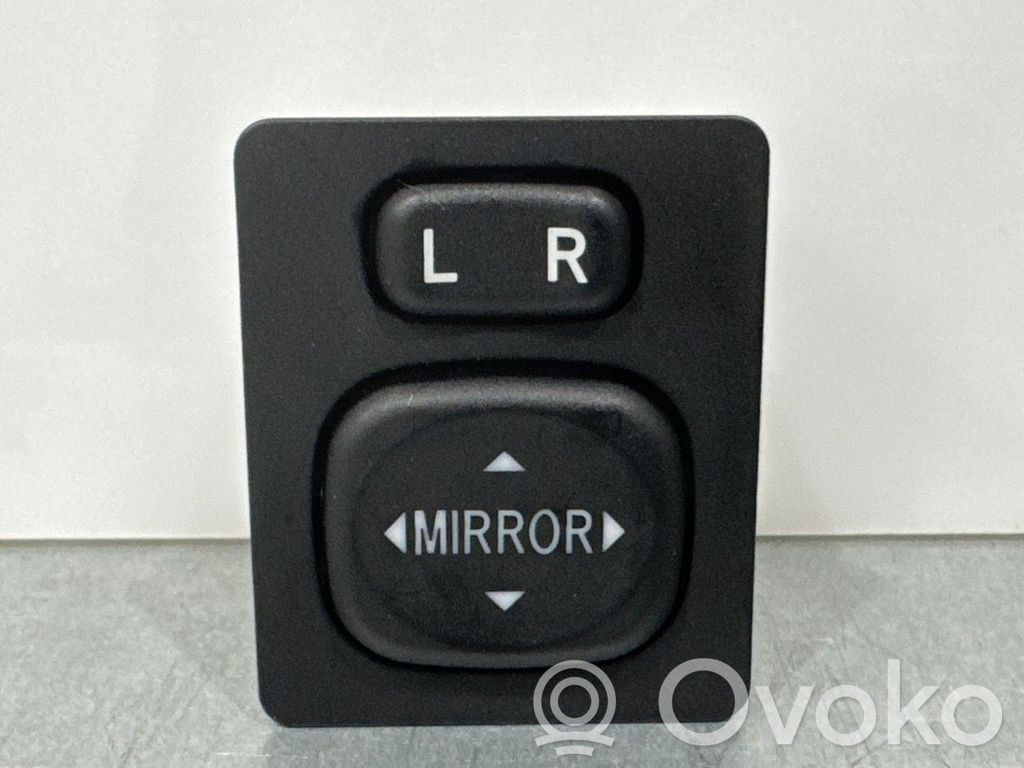 Toyota Auris E180 Interruptor del espejo lateral 