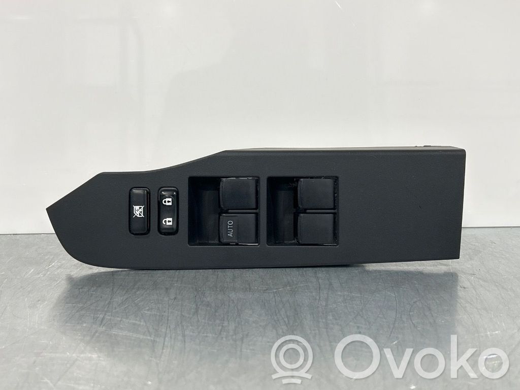 Toyota Auris E180 Interruttore di controllo dell’alzacristalli elettrico