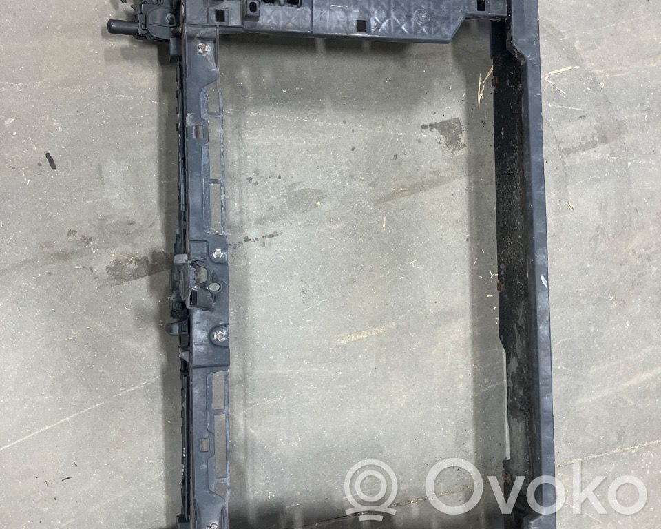 Audi A1 Radiatoru panelis 
