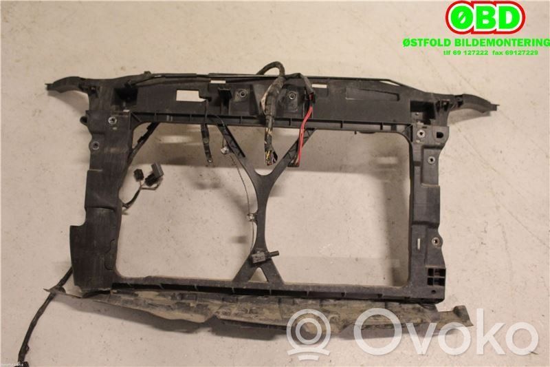 Mazda 5 Radiatorių panelė 