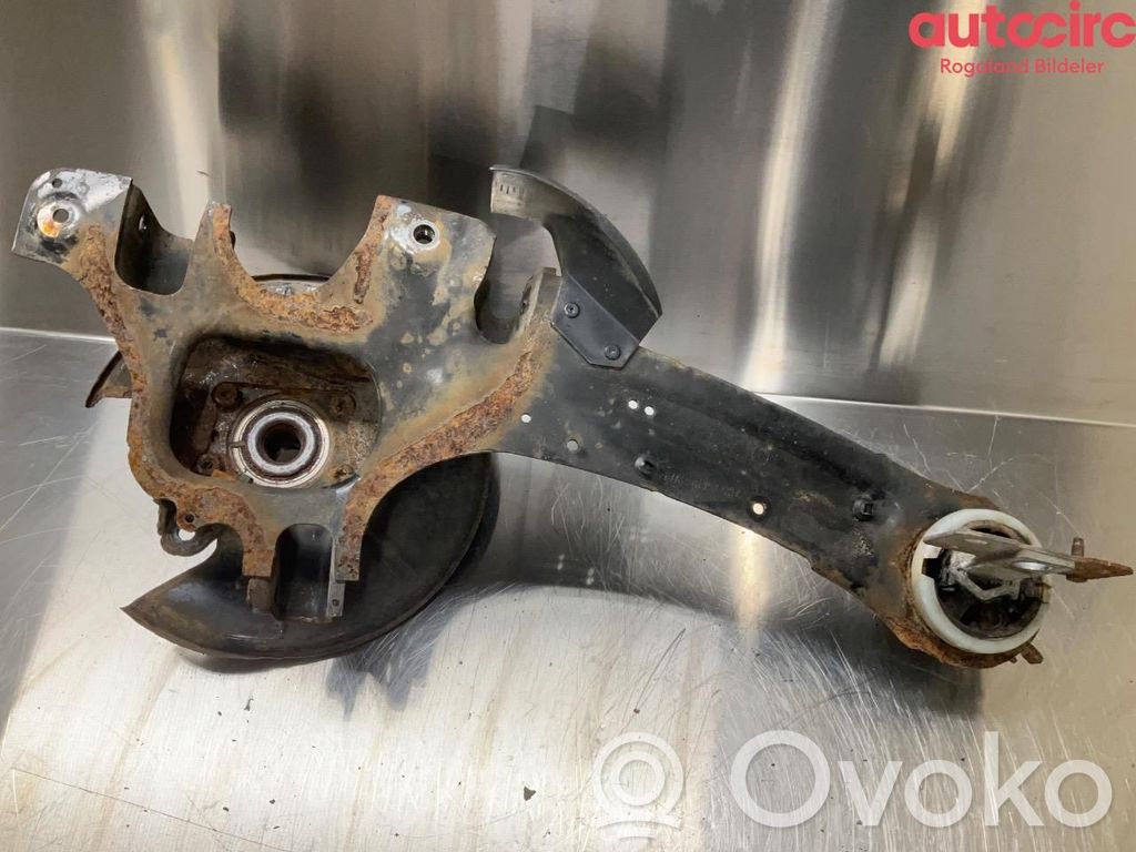 Volvo XC60 Fuso a snodo con mozzo ruota posteriore 