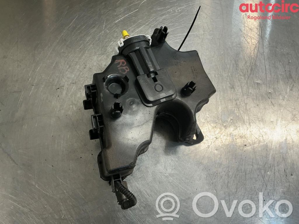 Toyota Proace Serbatoio vaschetta liquido AdBlue 