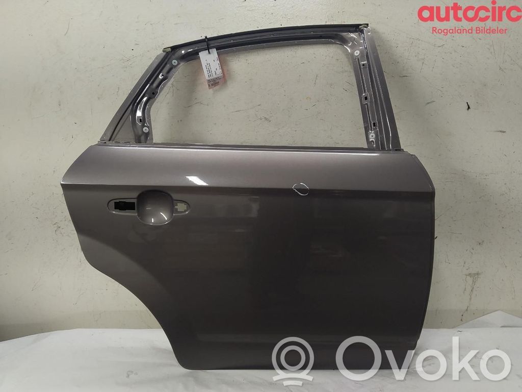 Ford Mondeo MK IV Puerta trasera 