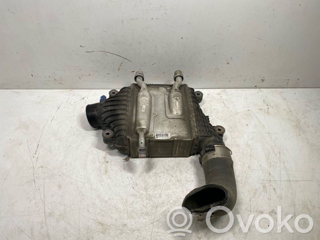 Jaguar XE Radiatore intercooler 