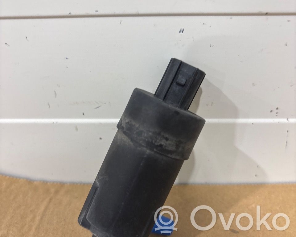 Windscreen/windshield washer pump   2201197,BV6117K624AC,BV6117K624AC,2201197,BV6117K624AC