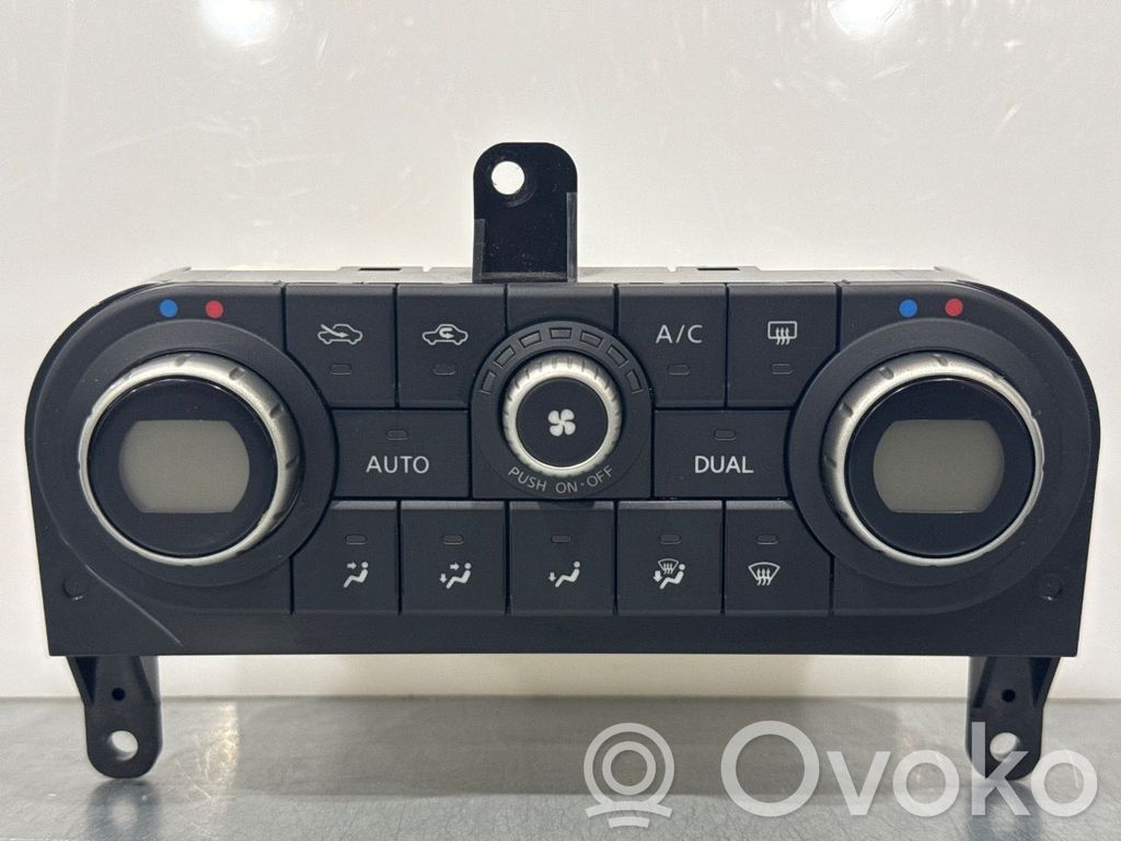 Nissan Qashqai Console centrale, commande chauffage/clim