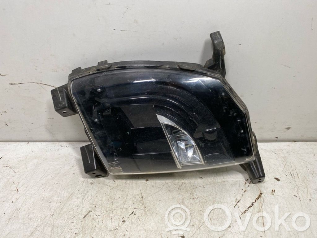 Tesla Model S Etusumuvalo 