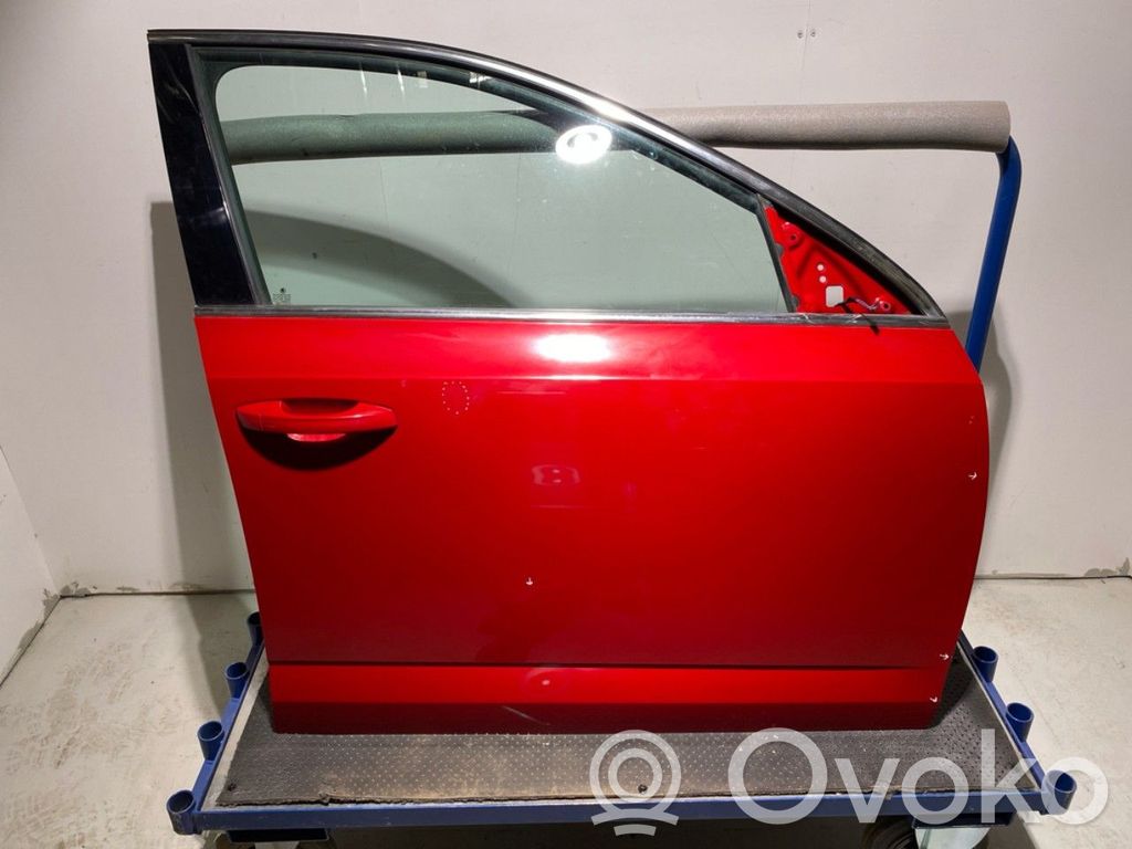 Skoda Octavia Mk3 (5E) Puerta delantera 
