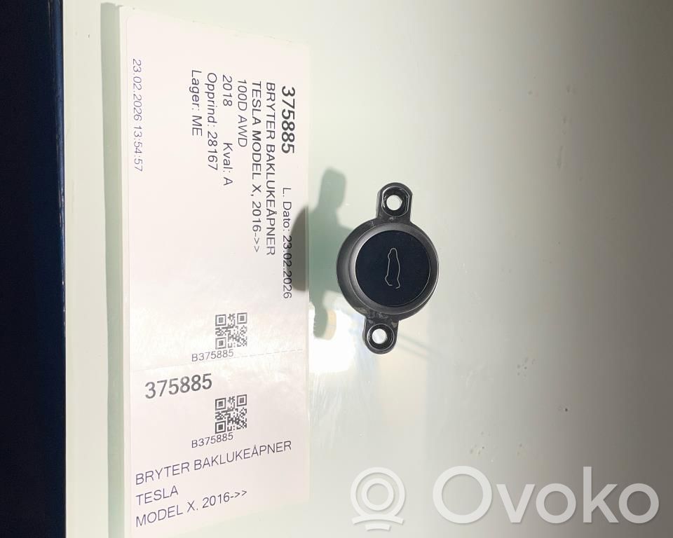 Tailgate opening switch   104262900C,104262900C