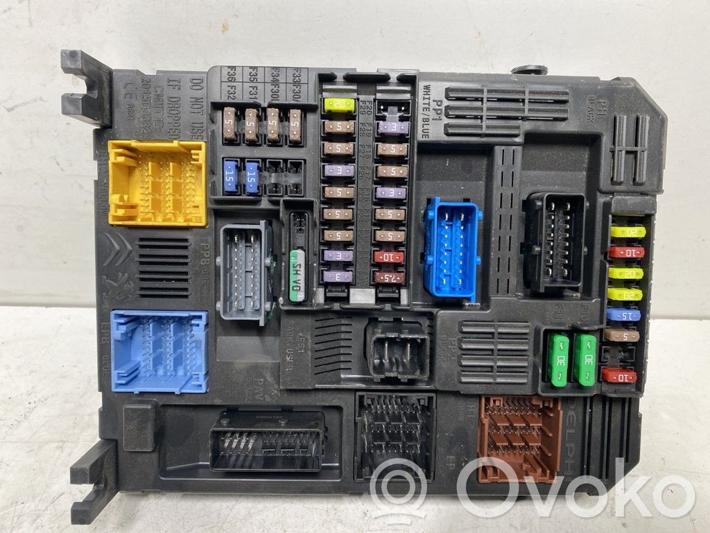Peugeot Traveller Fuse box set 