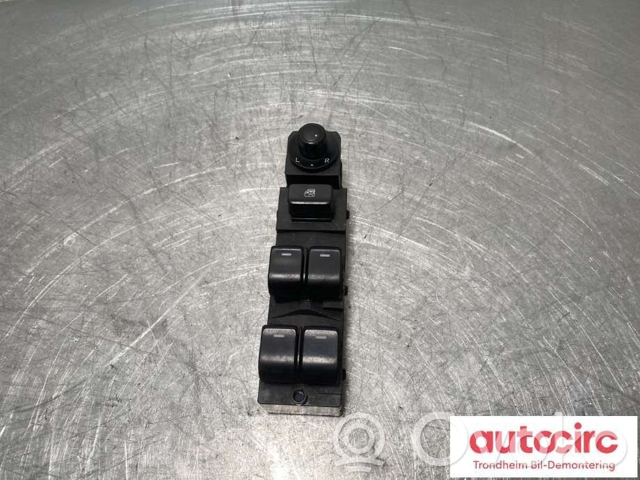 Mazda CX-5 Electric window control switch 