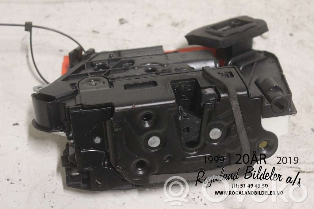 Volkswagen Polo V 6R Serratura portiera anteriore