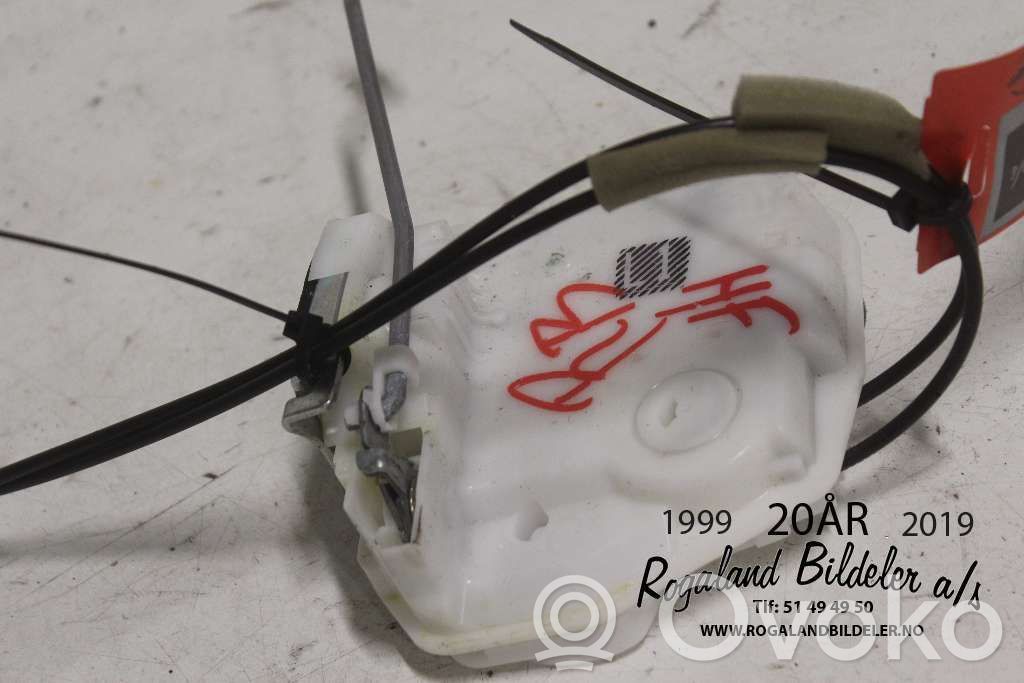 Etuoven lukko   5715A728,5715A728,5715A728