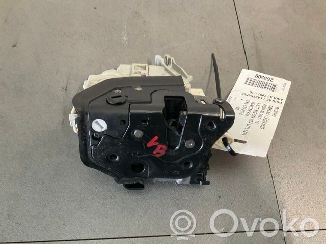Audi A5 8T 8F Etuoven lukko 
