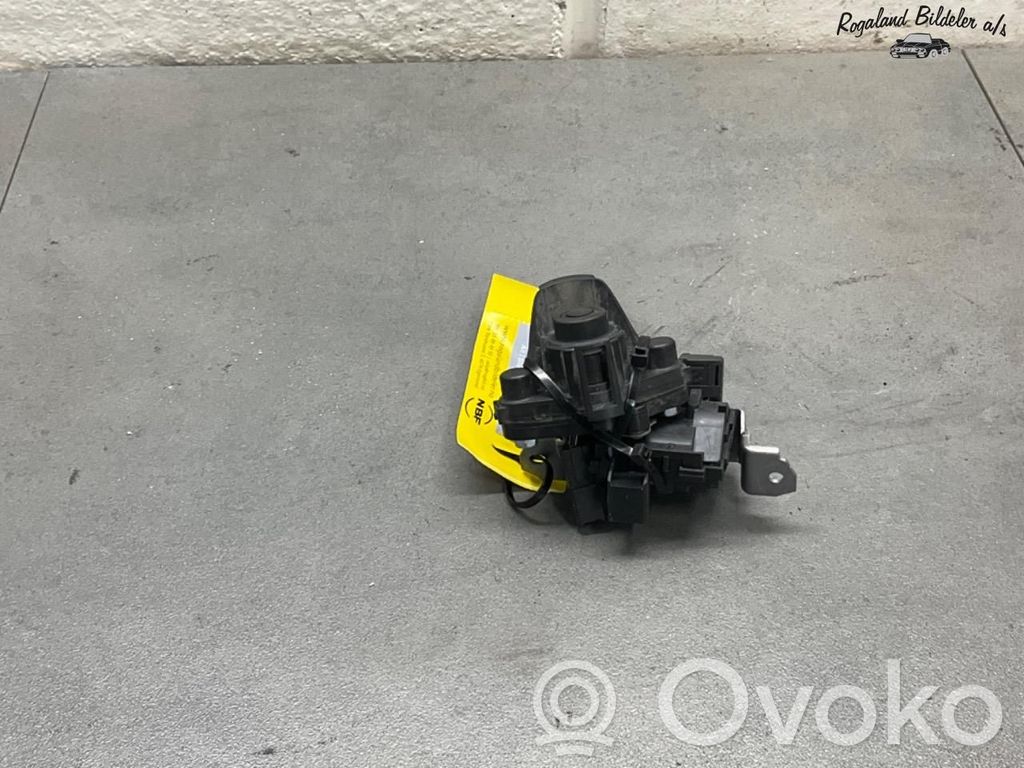 Toyota Aygo AB40 Cerradura de puerta delantera