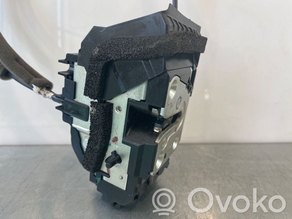 Nissan Qashqai Zamek drzwi tylnych 