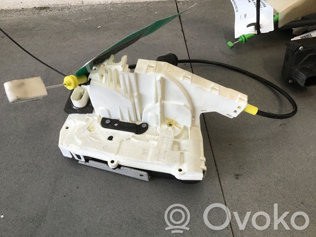Tesla Model 3 Türschloss vorne 