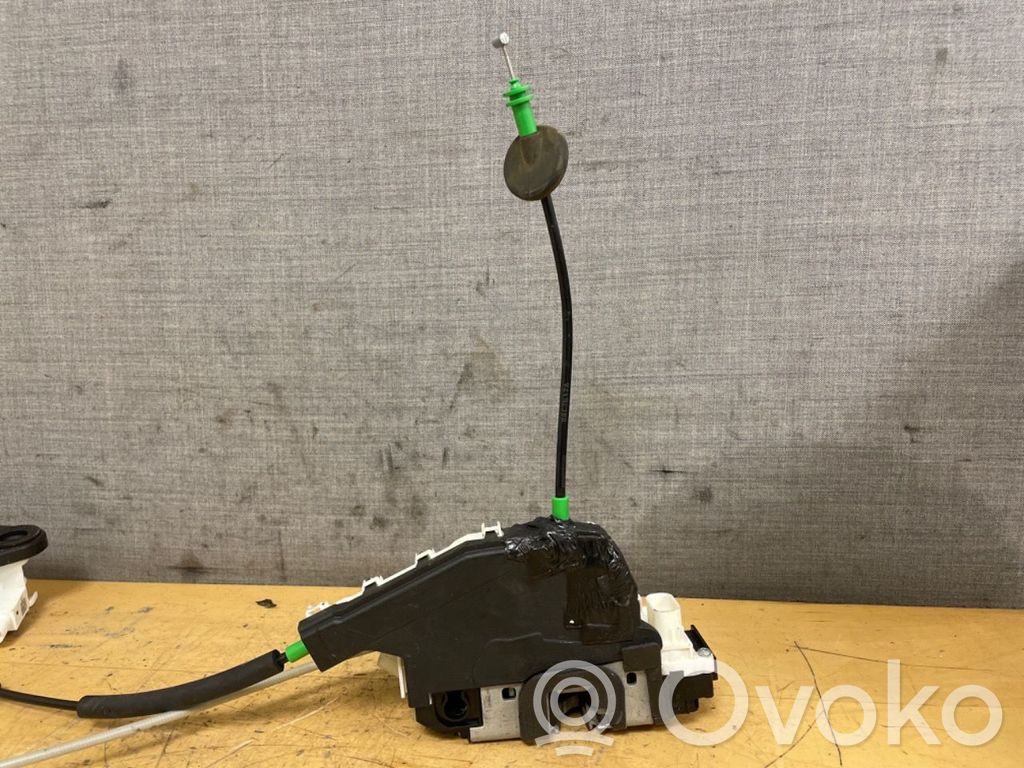 Tesla Model X Etuoven lukko 