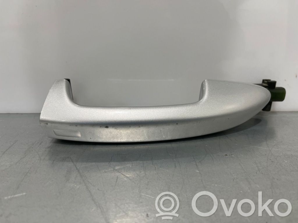 Volkswagen PASSAT B7 Etuoven ulkokahva 