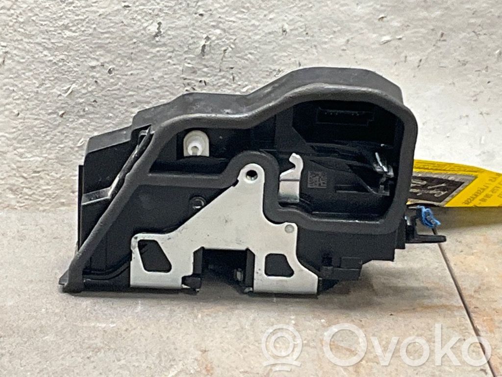 BMW X3 F25 Etuoven lukko 
