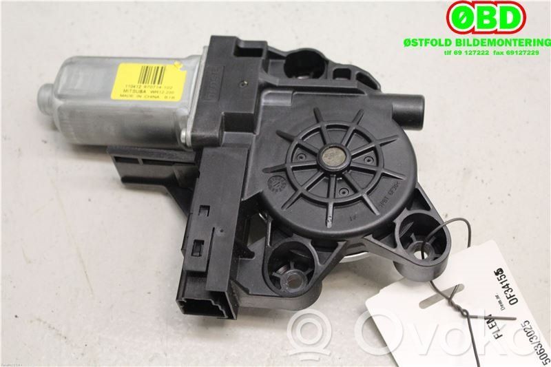 Volvo V70 Alzacristalli elettrico della portiera anteriore 