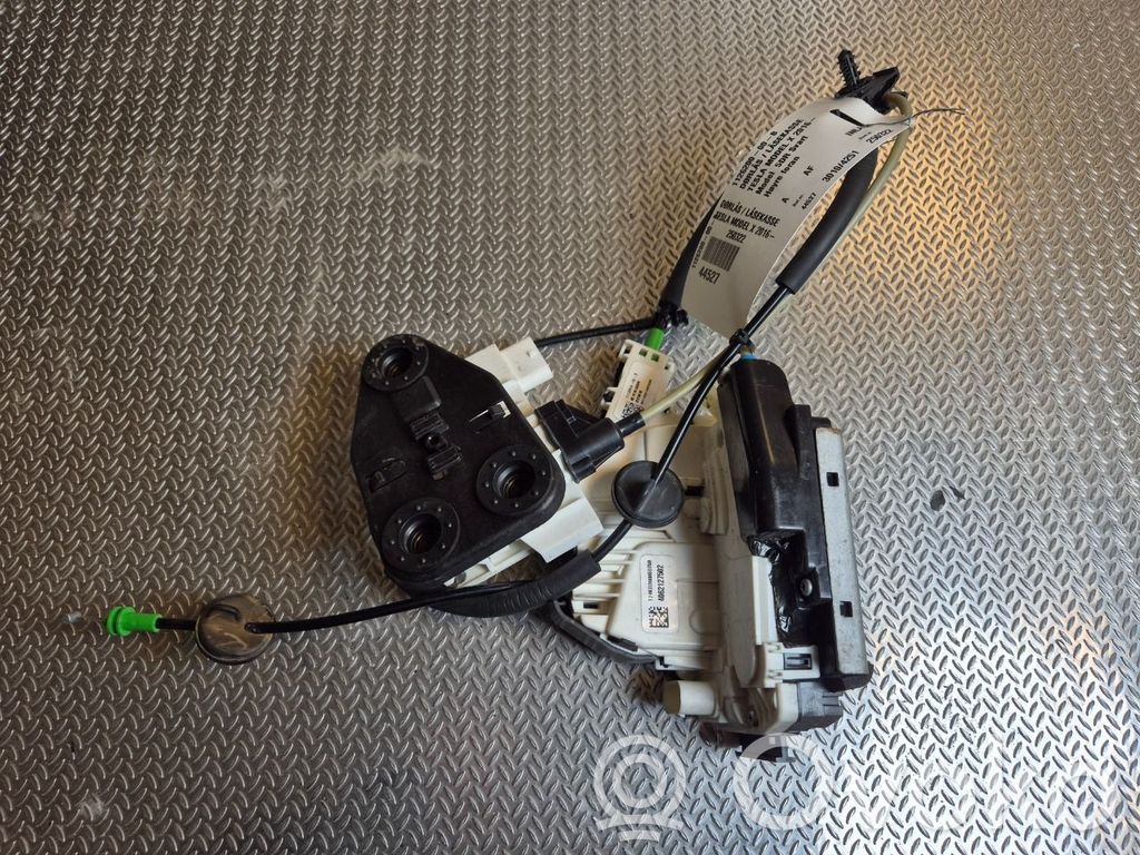 Tesla Model X Etuoven lukko 
