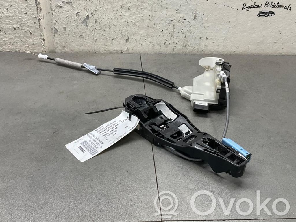 Peugeot 3008 II Încuietoare ușă față 
