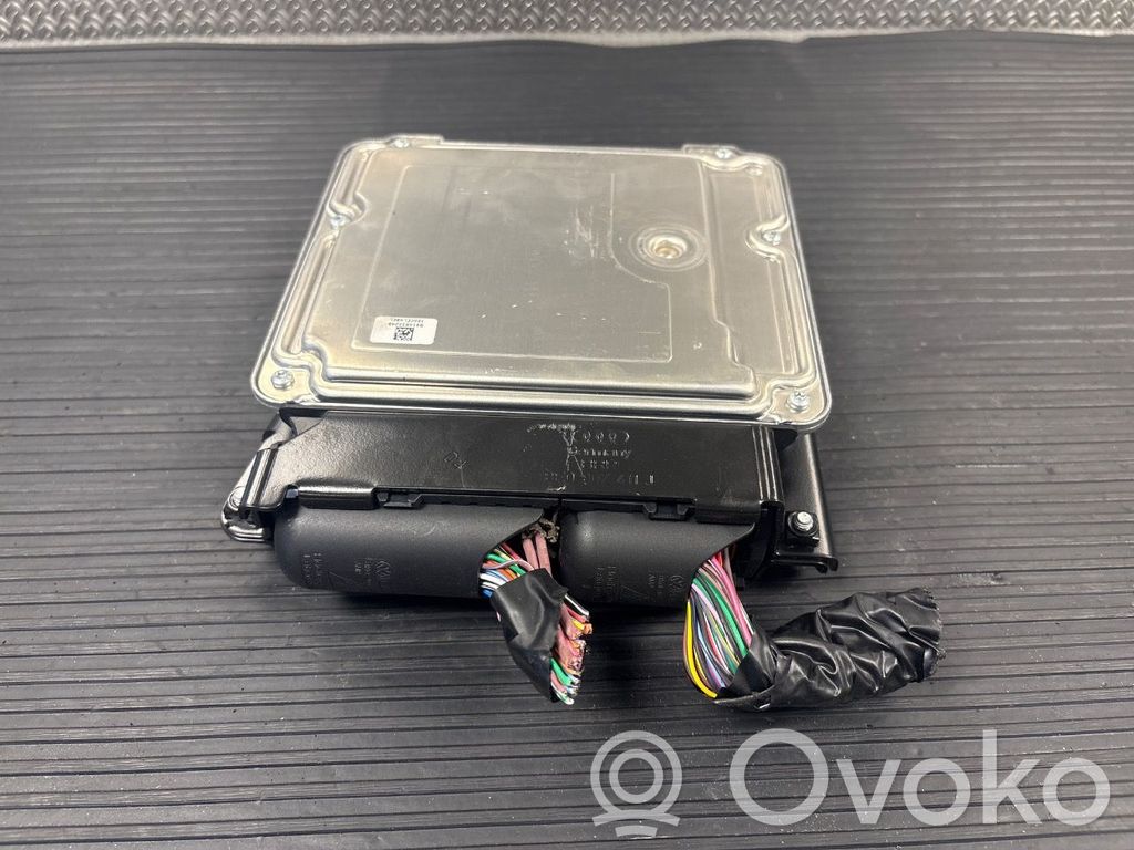 Audi A5 8T 8F Engine control unit/module ECU 