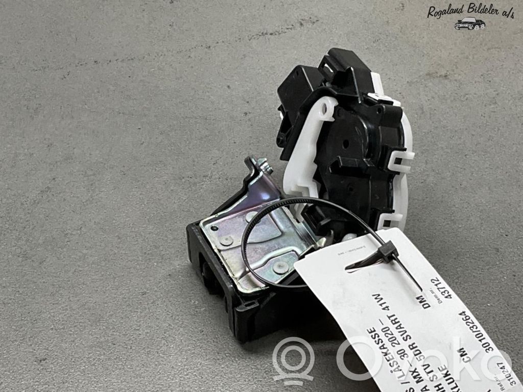 Mazda MX-30 Front door lock 