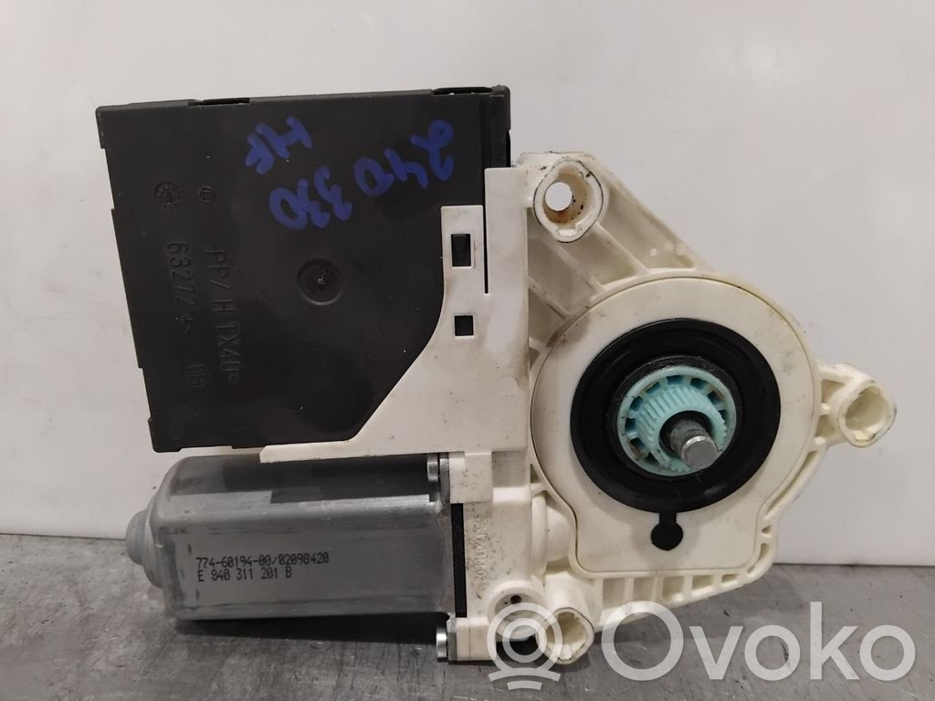Volkswagen Scirocco Front door electric window regulator 