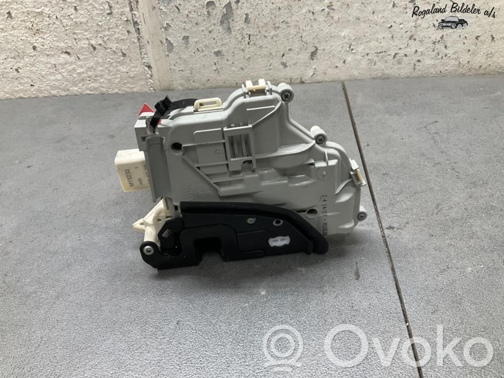 Audi A4 S4 B9 8W Serrure de porte arrière