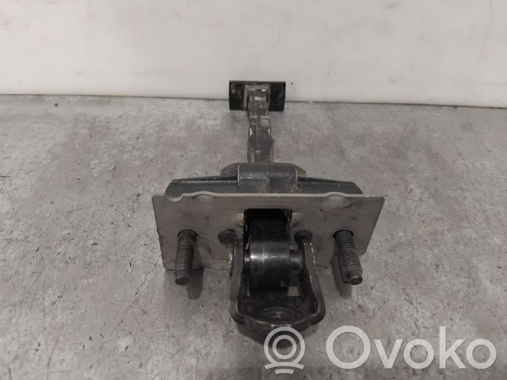 Peugeot 308 Etuoven pidätin 