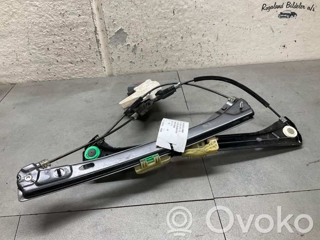 Volkswagen PASSAT B8 Alzacristalli elettrico della portiera anteriore 