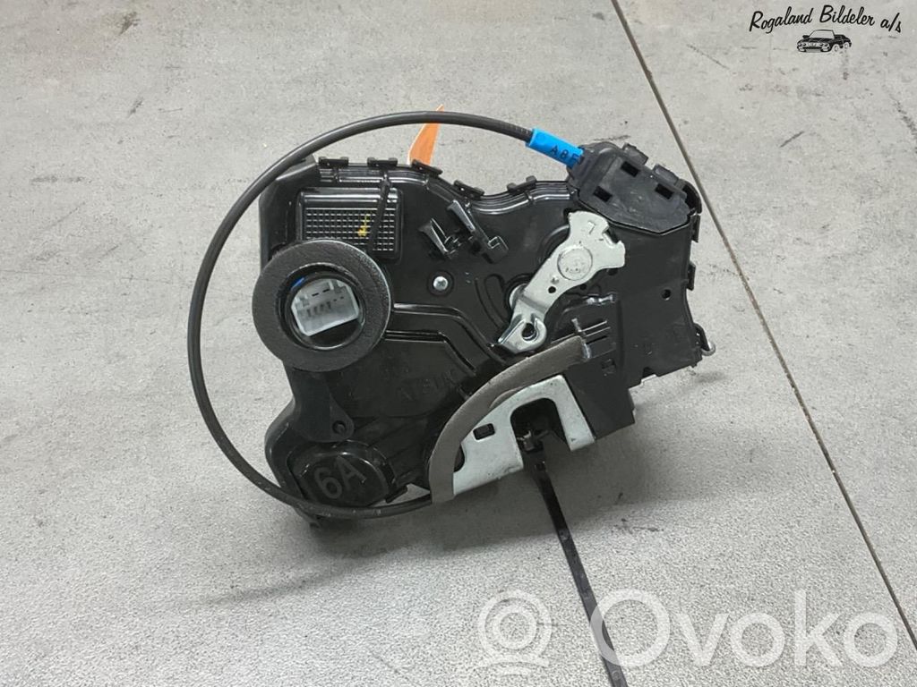 Toyota Auris E180 Încuietoare ușă față 