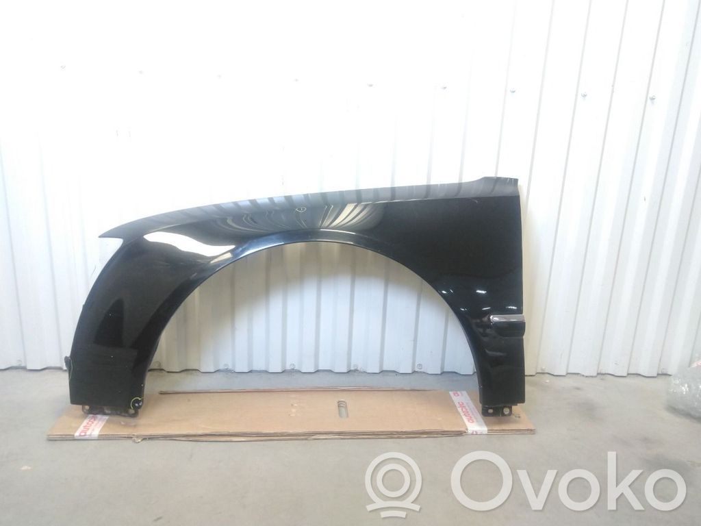 Audi A8 S8 D3 4E Sparnas 