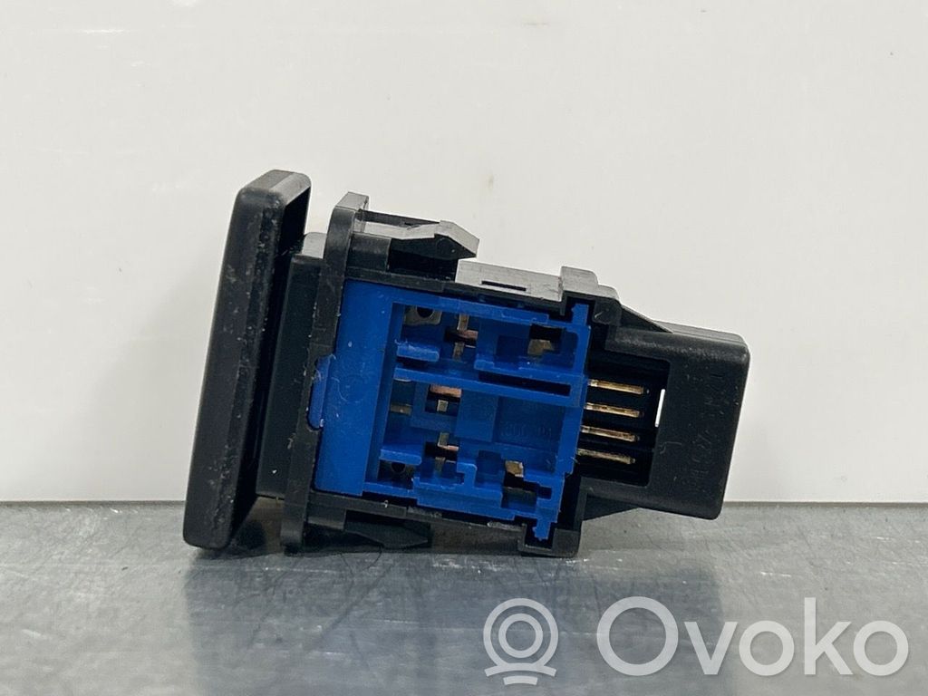 Toyota Yaris Other switches/knobs/shifts 