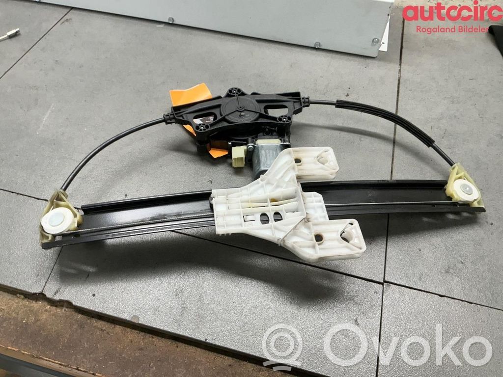 Audi A4 S4 B9 Podnośnik szyby drzwi z silniczkiem 