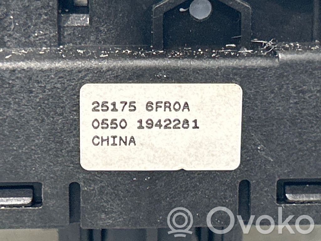 Nissan Qashqai Interrupteur, commande de frein de stationnement