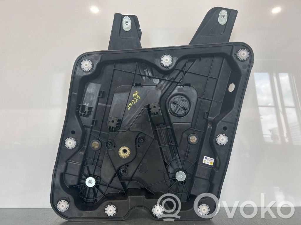 Skoda Enyaq iV Alzacristalli elettrico della portiera anteriore 