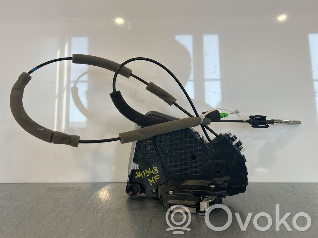 Lexus UX Etuoven lukko 