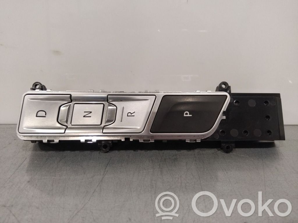 Jaguar I-Pace Gear selector 