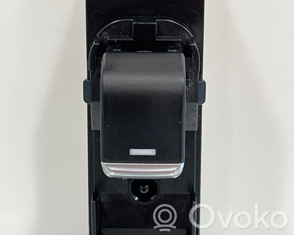 Mazda CX-5 Electric window control switch 