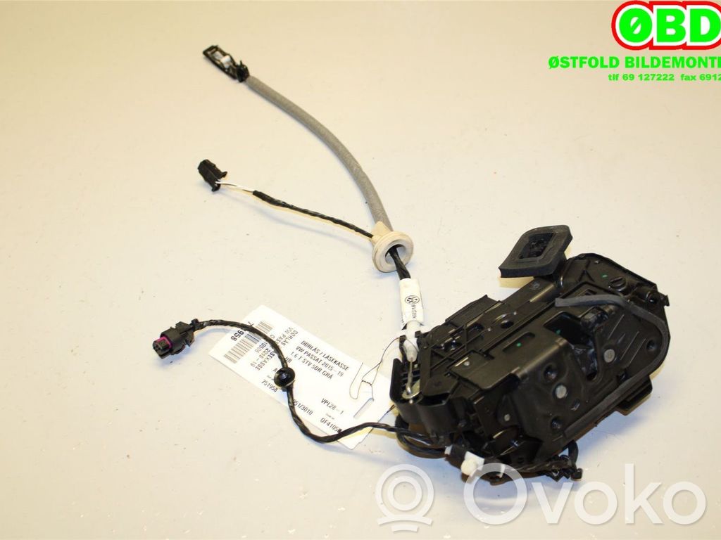 Volkswagen PASSAT B8 Serratura portiera posteriore