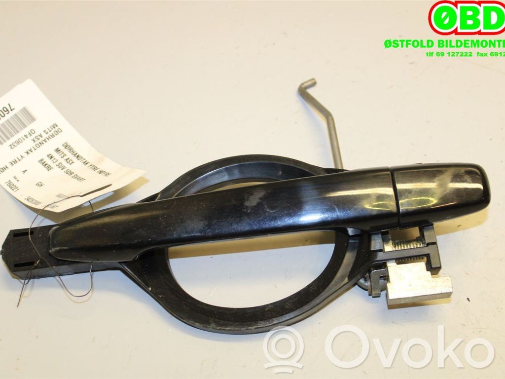 Manecilla externa puerta trasera   5716A014XA,5716A014XA