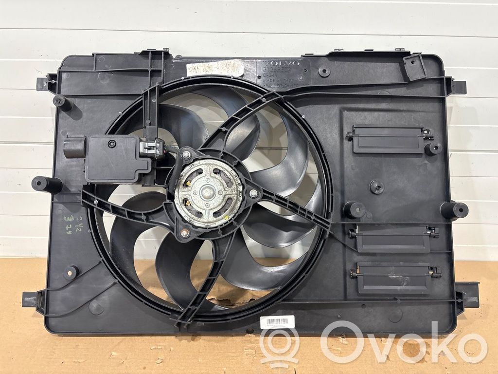 Volvo V40 Jäähdyttimen jäähdytinpuhaltimen suojus