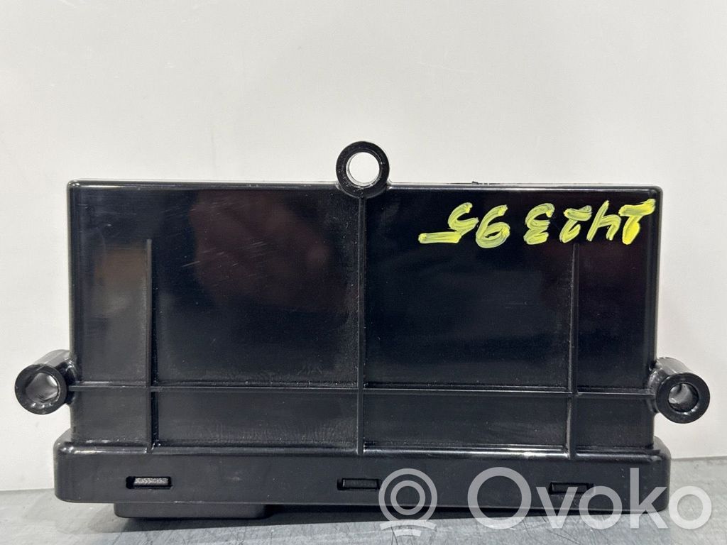 Unitate/modul comandă hayon/portbagaj   100751100A,100751100A,100751100A,100751100A,A0752G01J