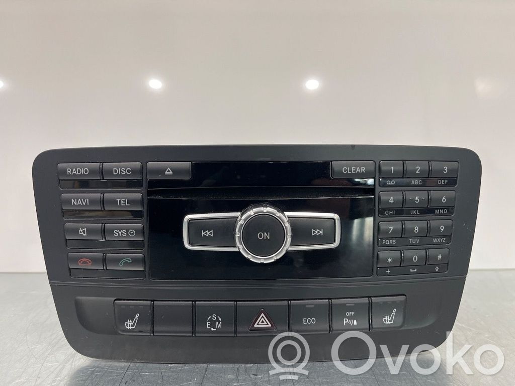 Mercedes-Benz A W176 Panel / Radioodtwarzacz CD/DVD/GPS 