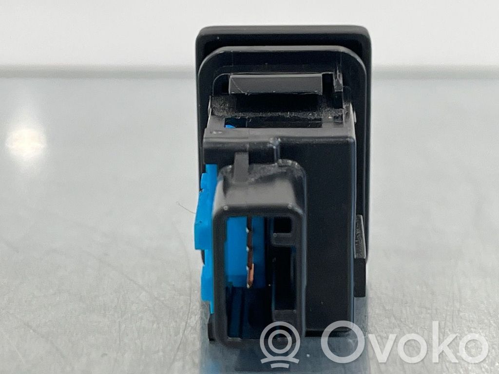 Suzuki Ignis Traction control (ASR) switch 